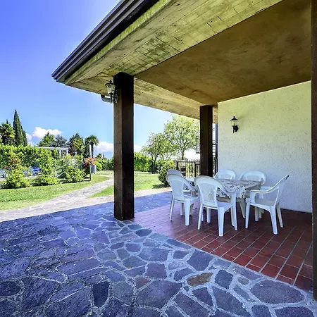 Casa Yolanda 公寓式酒店 Moniga del Garda